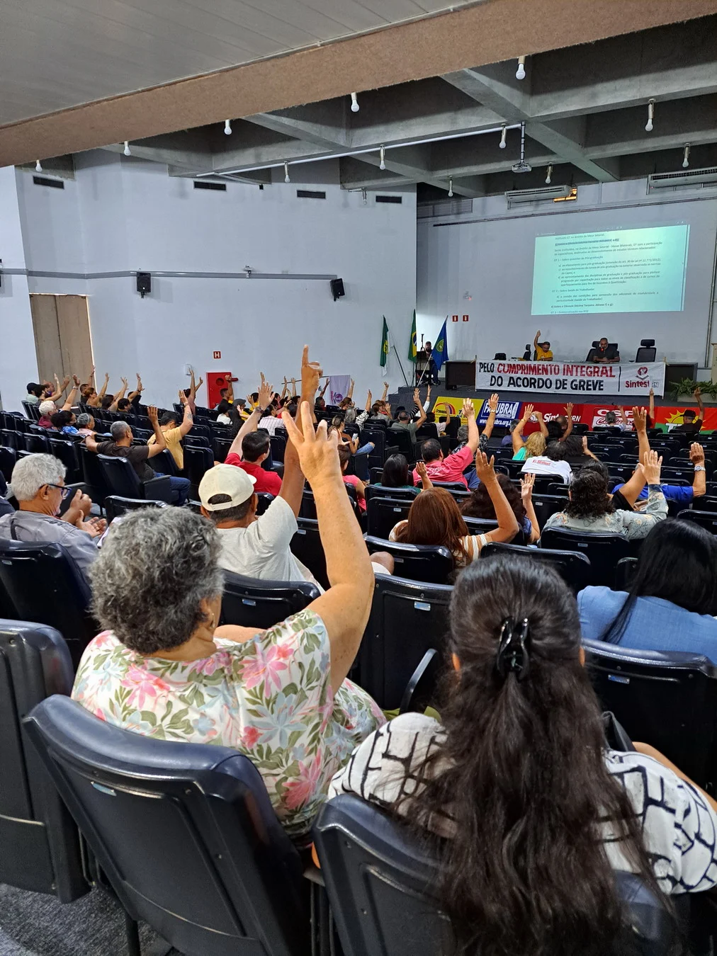Assembleia do SINTEST-RN debate propostas do MEC e dá encaminhamentos